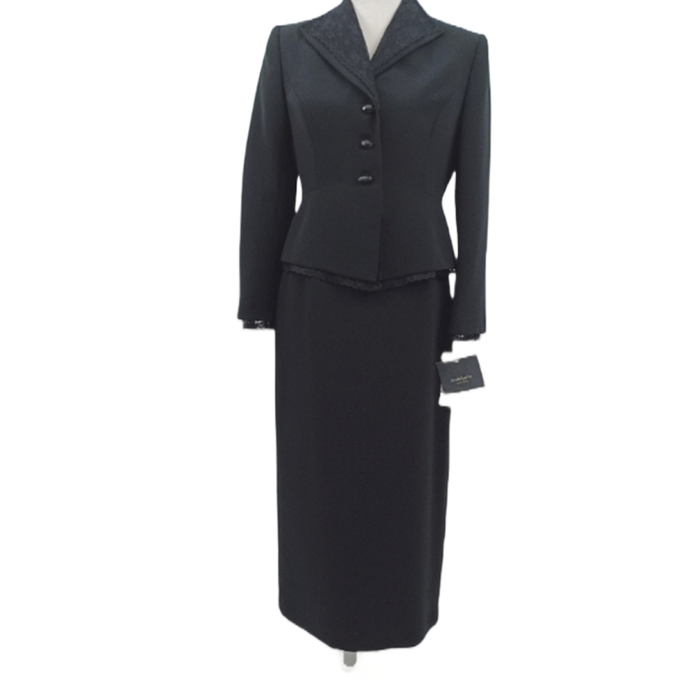 LIZ CLAIBORNE 2 PIECE SUIT JACKET AND SKIRT SIZE 8P NWT
